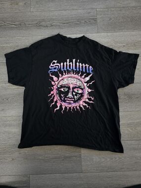 Sublime Black Graphic Tee with Pink & Blue Sun Design